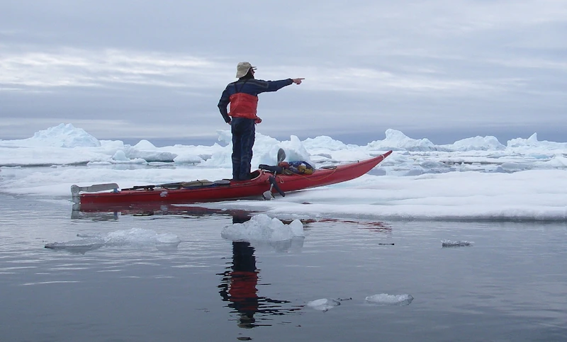 113 KAYAKISTAS FAMOSOS: 5 LEYENDAS QUE HAN INSPIRADO EL MUNDO DEL KAYAK PODCAST PLANETA KAYAK paul caffyn PODCAST PLANETA KAYAK